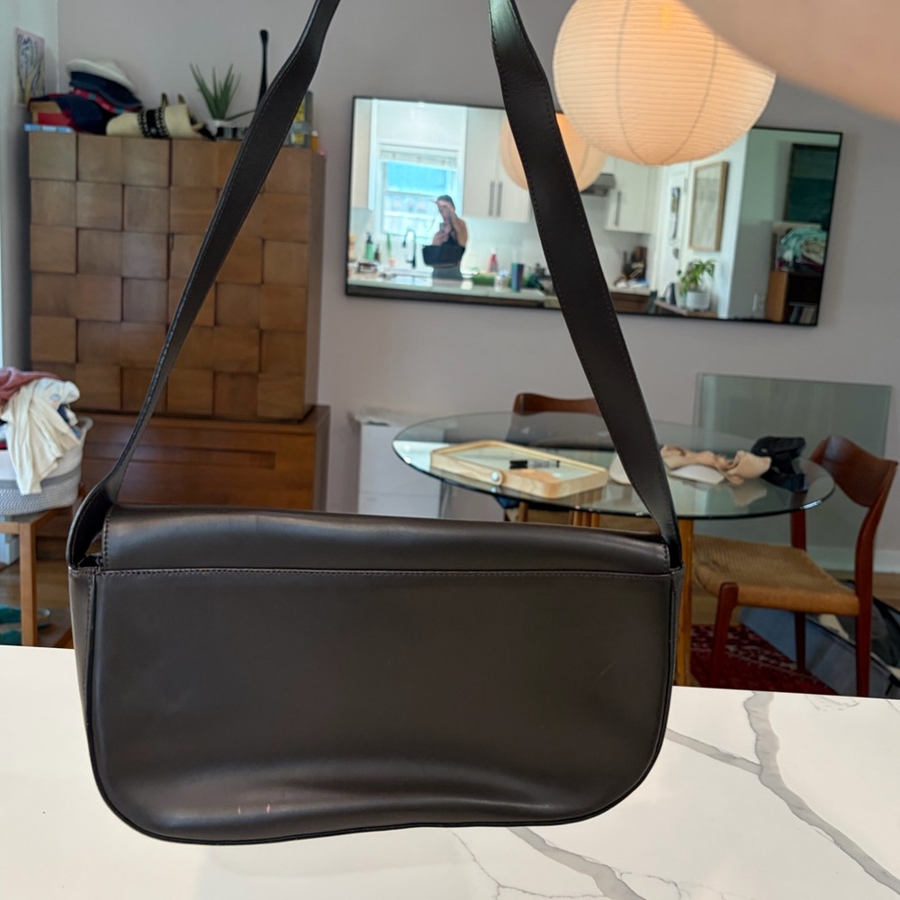 Brown leather shoulder bag